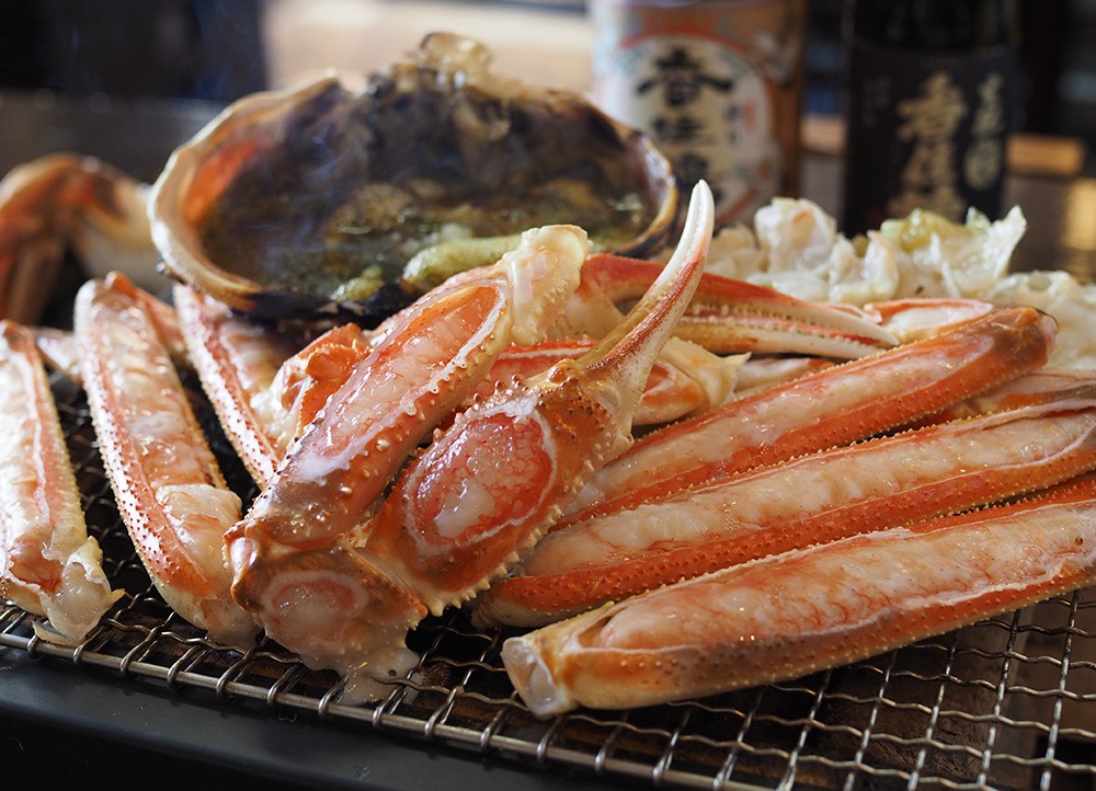 カット済み松葉ガニ（1杯700g前後）