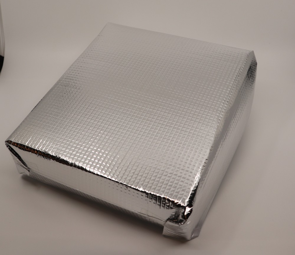 贈答用発送箱（中）